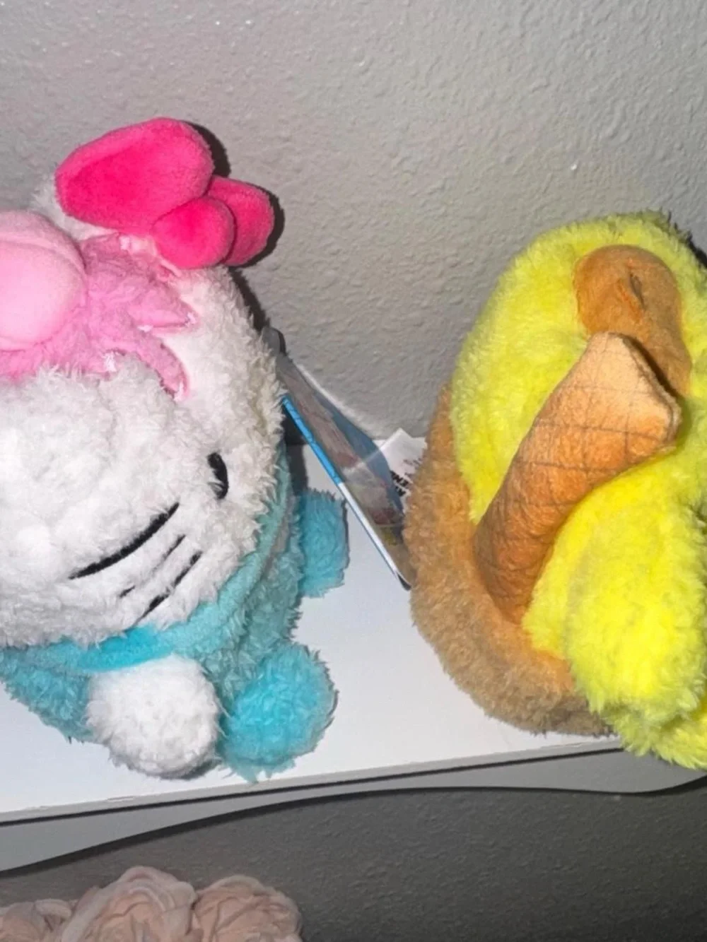 Hello Kitty Yellow & Brown Pompompurin Plush by BumBumz